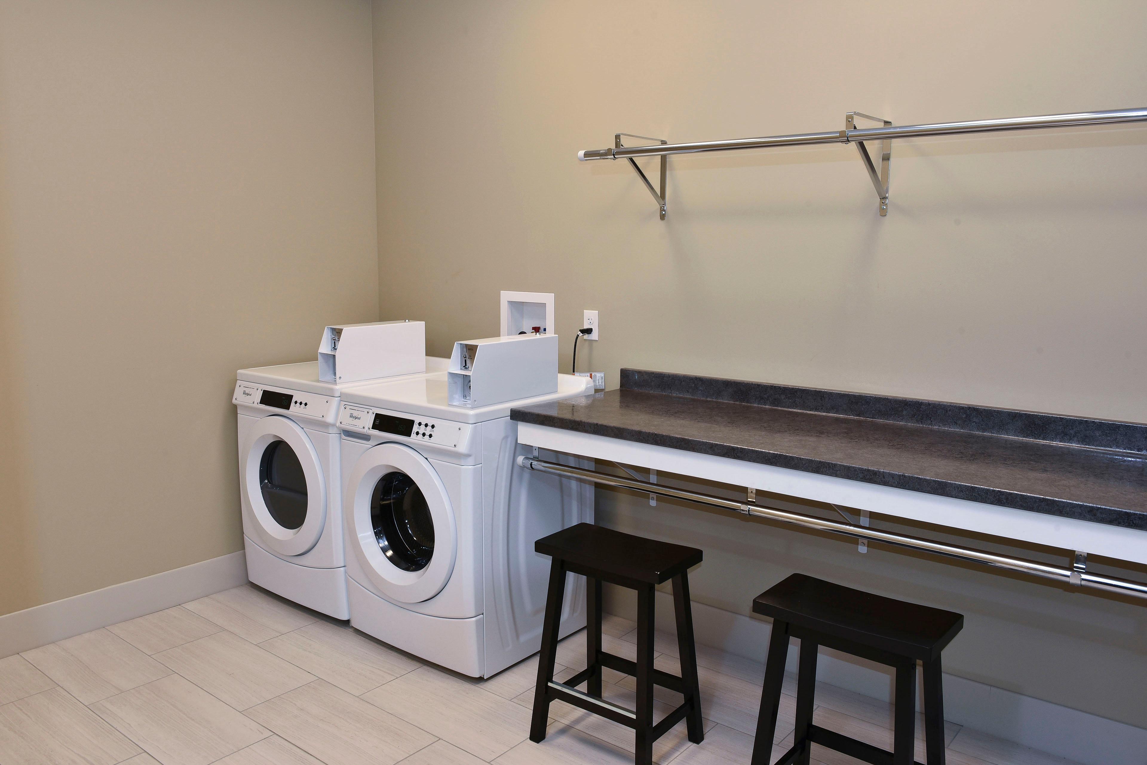Holiday Inn Express & Suites - Madisonville By Ihg Bagian luar foto
