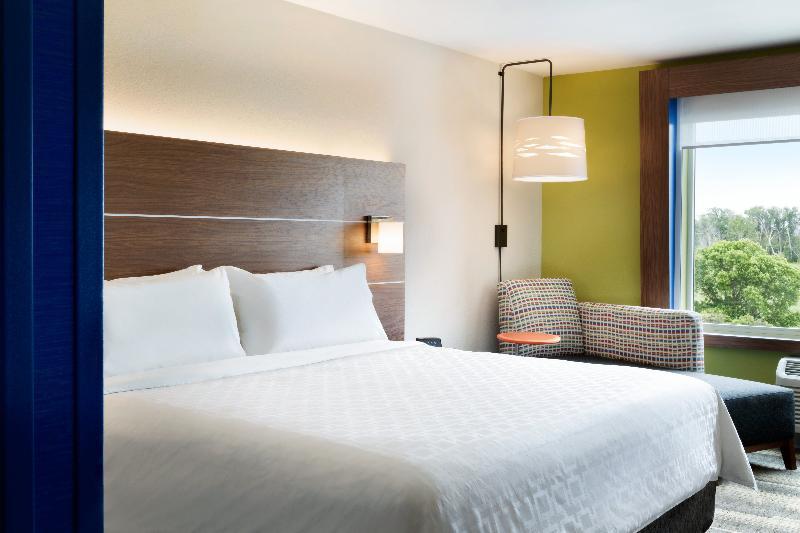Holiday Inn Express & Suites - Madisonville By Ihg Bagian luar foto